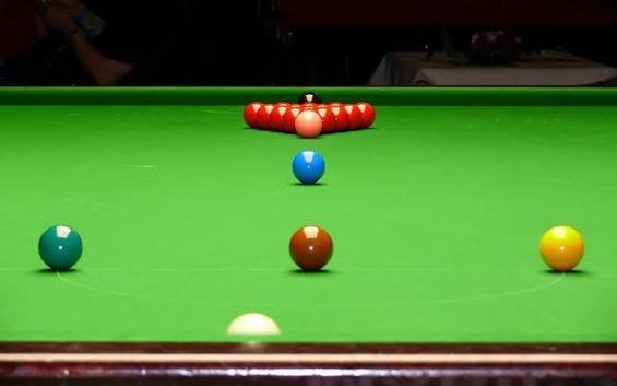 Jak liczyć punkty w snookerze? Prosta tabela i przykłady frame’u